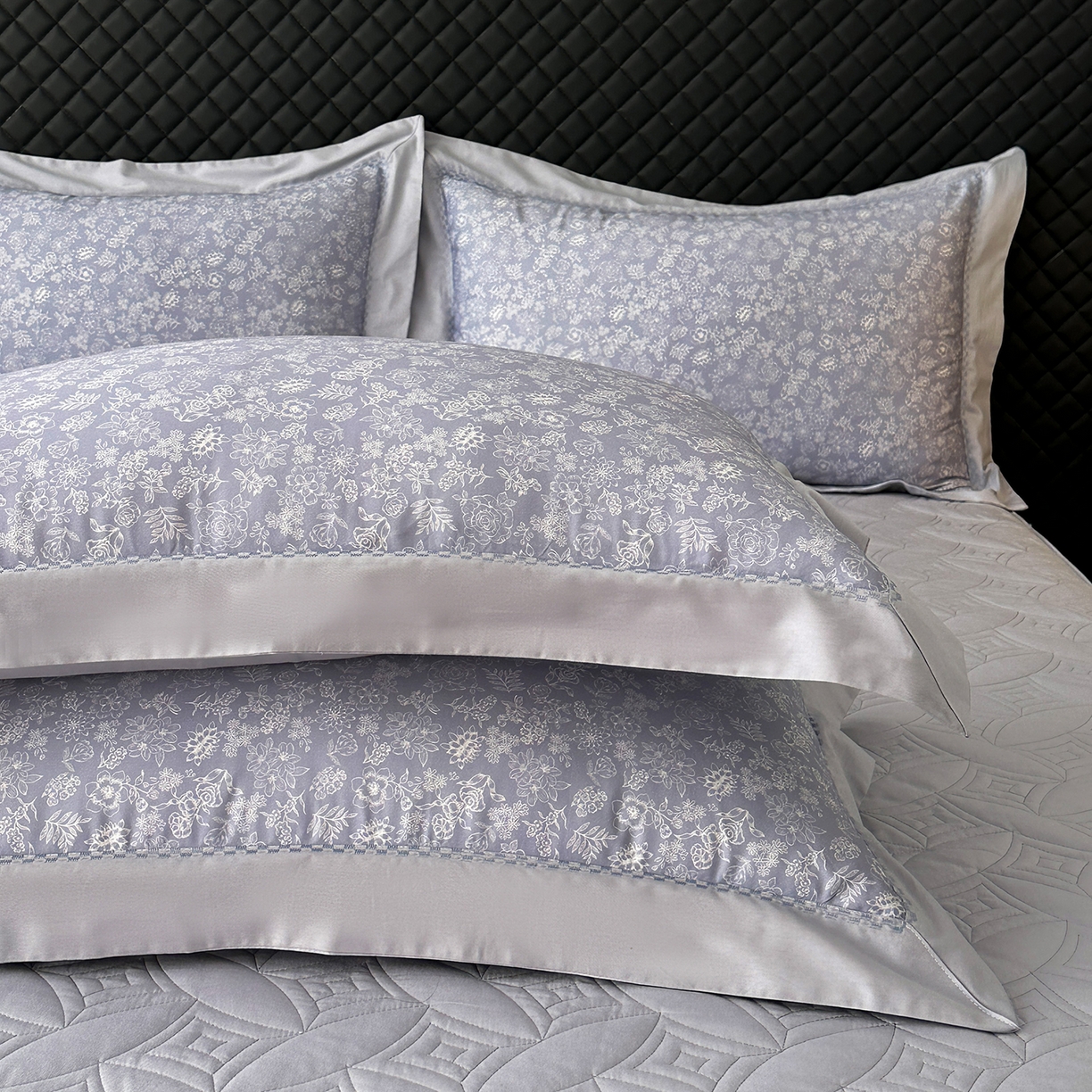 91家纺网 家纺一手货源 找家纺 福丽莱家纺 2025新款高端60纯棉数码印花夹棉床裙四件套 薰衣之恋