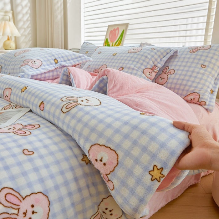 91家纺网 家纺一手货源 找家纺 艾特你 2025新款卡通可拆卸棉花被冬被被子被芯 蓝兔兔