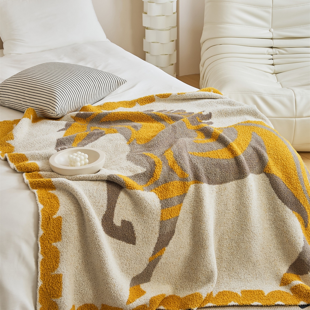 91家纺网 家纺一手货源 找家纺 暖绵绵家纺 2025新款半边绒毛毯毯子-玛达恩 玛达恩-黄色