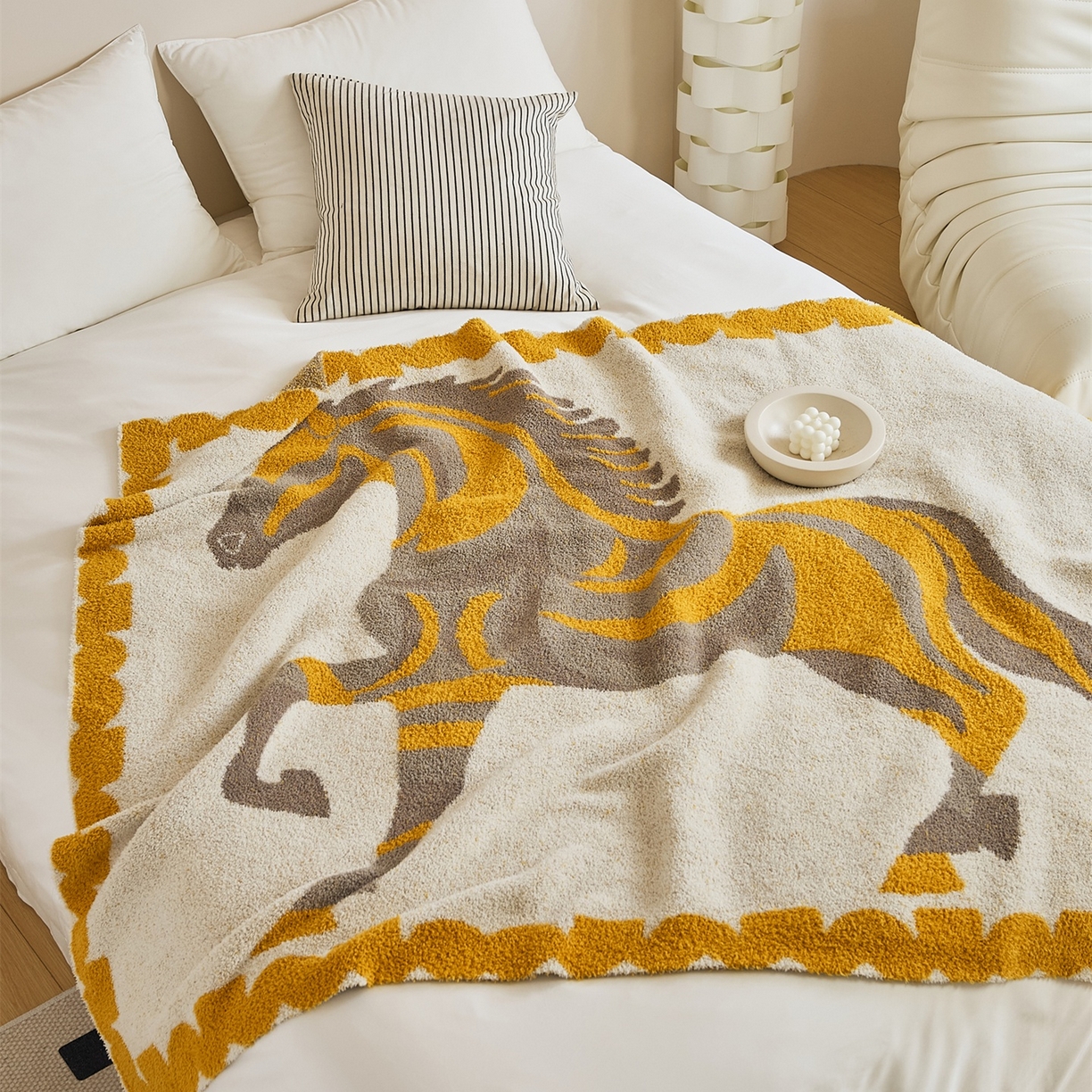 91家纺网 家纺一手货源 找家纺 暖绵绵家纺 2025新款半边绒毛毯毯子-玛达恩 玛达恩-黄色