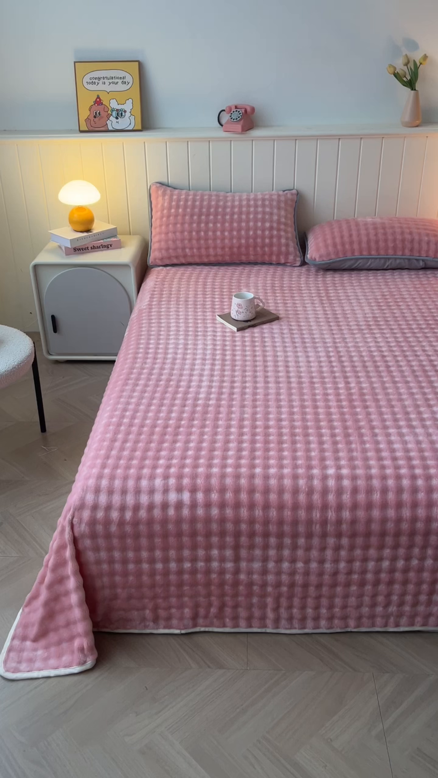 91家纺网 家纺一手货源 找家纺 爱思凯家纺 2025新款加厚泡泡绒纯色单品床单单件床单 松饼熊床单-粉