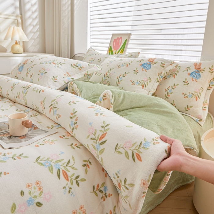 91家纺网 家纺一手货源 找家纺 艾特你 2025新款卡通可拆卸棉花被冬被被子被芯 秘密彼特兔