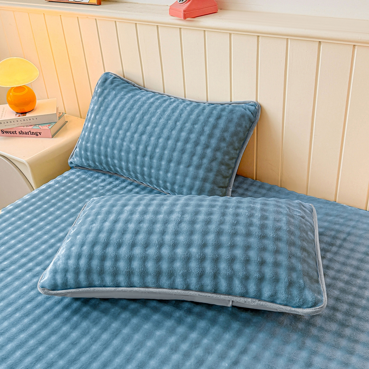 91家纺网 家纺一手货源 找家纺 爱思凯家纺 2025新款加厚泡泡绒纯色单品床单单件床单 松饼熊床单-蓝灰