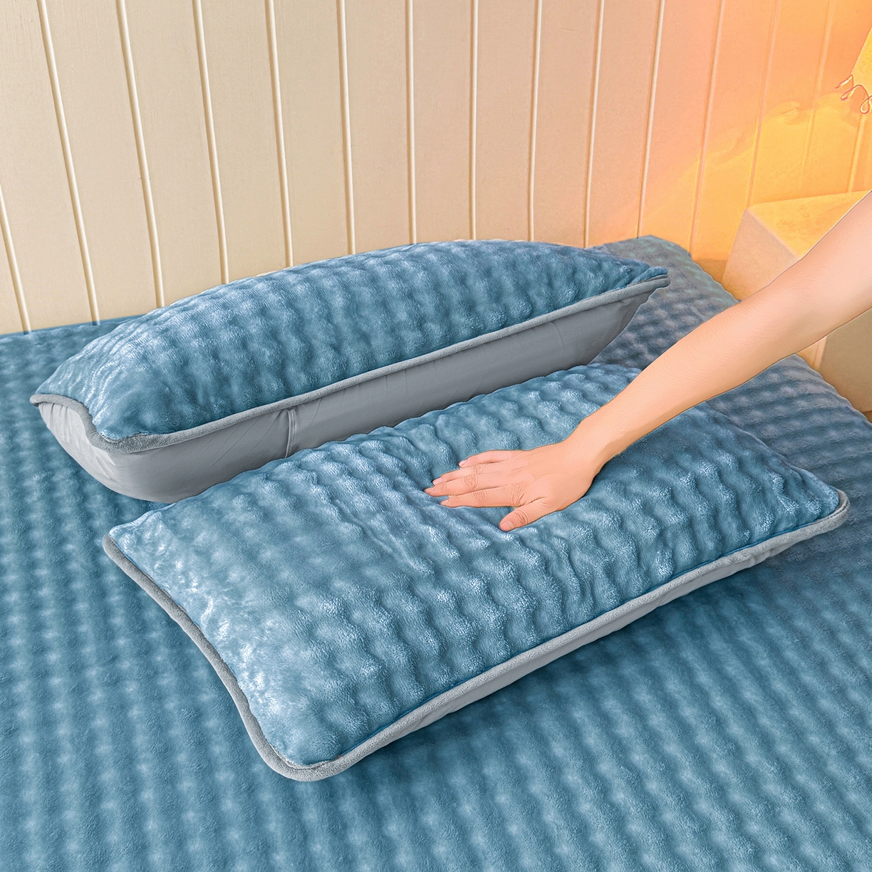 91家纺网 家纺一手货源 找家纺 爱思凯家纺 2025新款加厚泡泡绒纯色单品床单单件床单 松饼熊床单-蓝灰