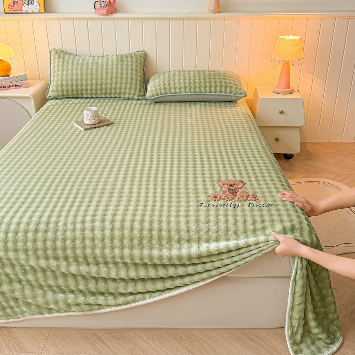 91家纺网 家纺一手货源 找家纺 爱思凯家纺 2025新款加厚泡泡绒纯色单品床单单件床单 松饼熊床单-绿