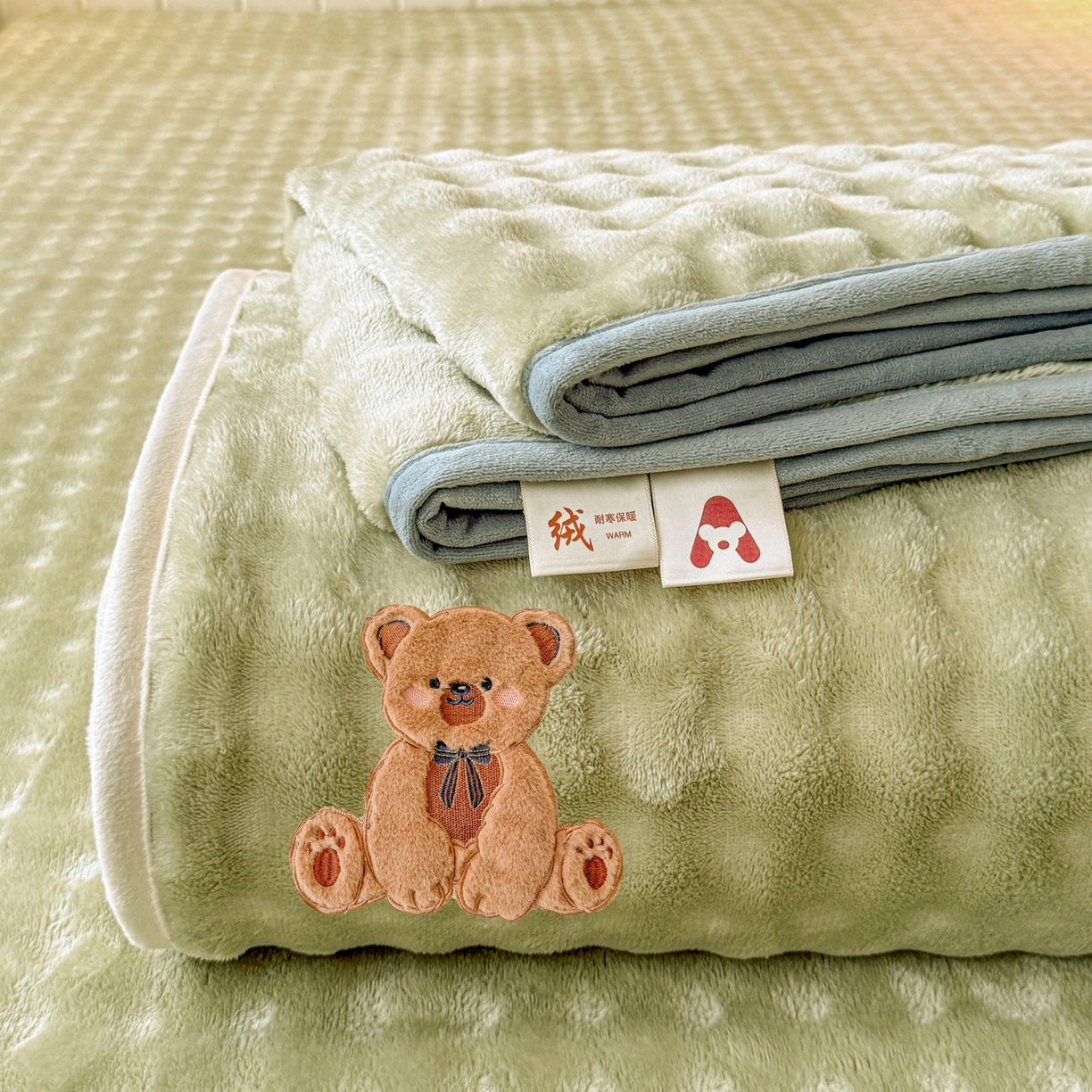 91家纺网 家纺一手货源 找家纺 爱思凯家纺 2025新款加厚泡泡绒纯色单品床单单件床单 松饼熊床单-绿