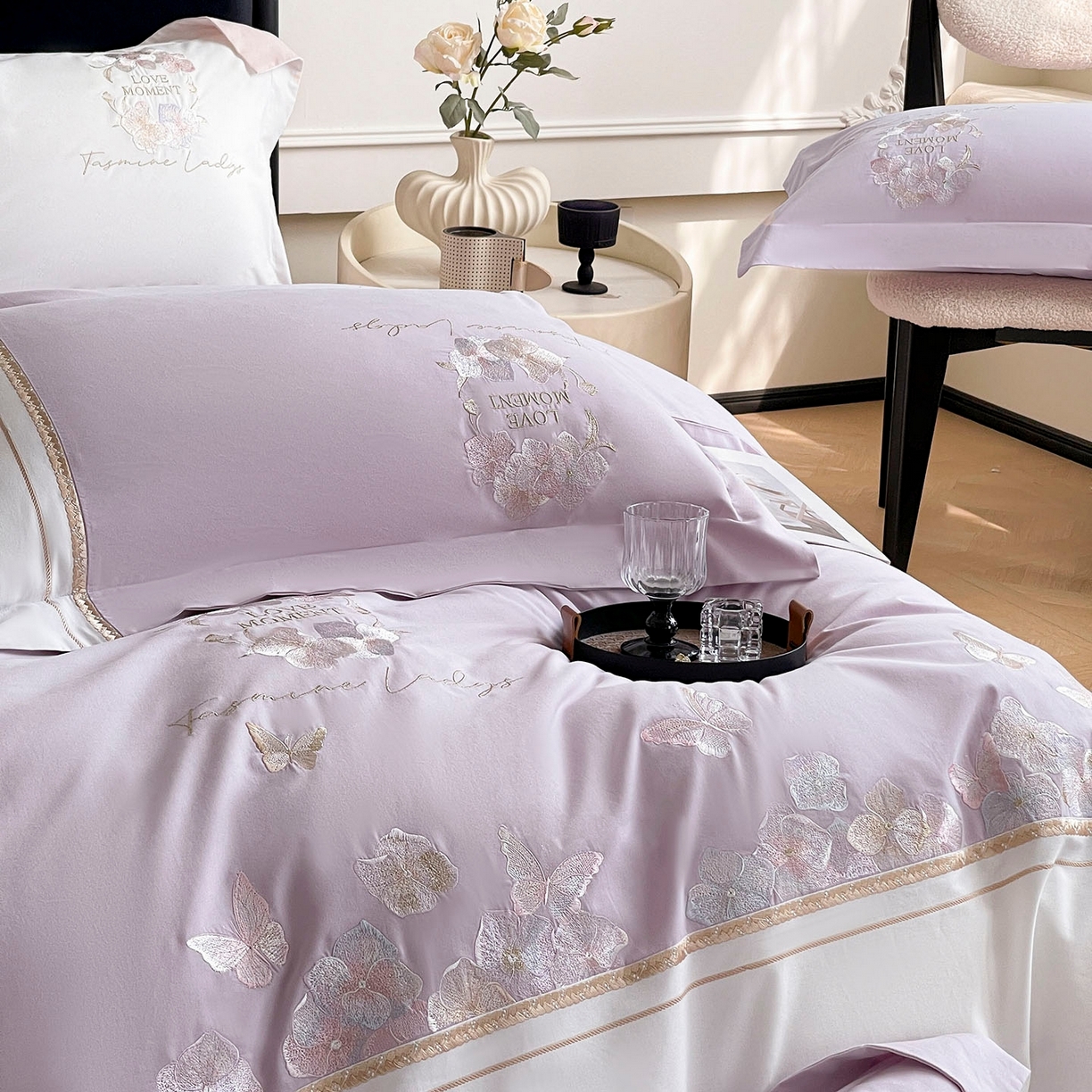 91家纺网 家纺一手货源 找家纺 （总）爱妮菲家纺 2025秋冬新款轻奢高级感加厚保暖全棉纯棉磨毛重工刺绣四件套床上用品花间集