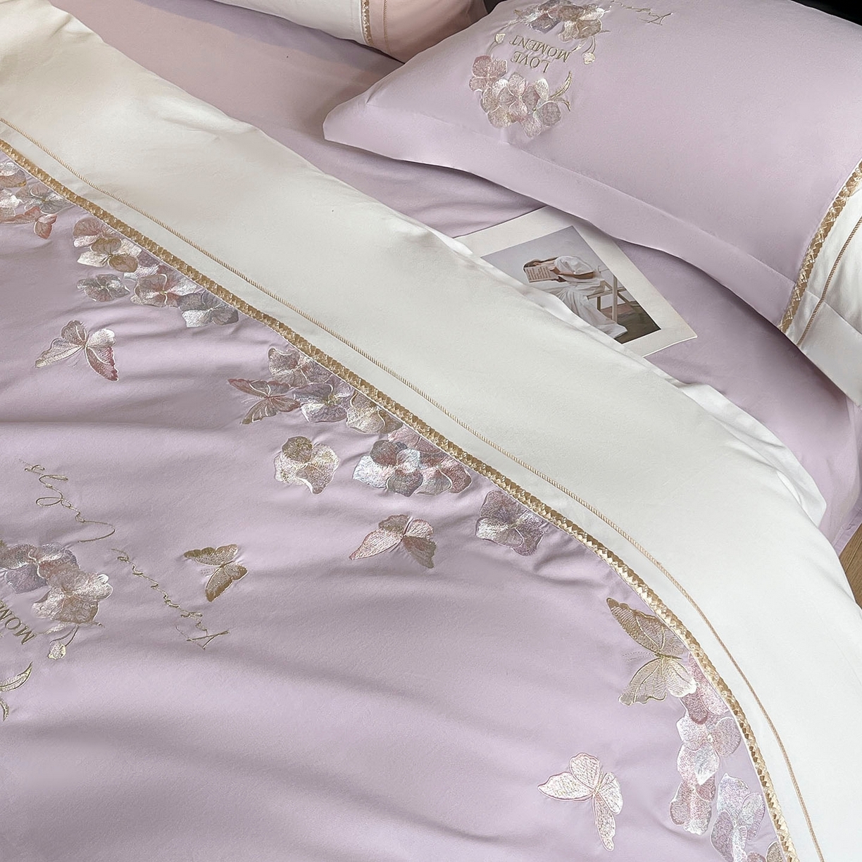 91家纺网 家纺一手货源 找家纺 （总）爱妮菲家纺 2025秋冬新款轻奢高级感加厚保暖全棉纯棉磨毛重工刺绣四件套床上用品花间集