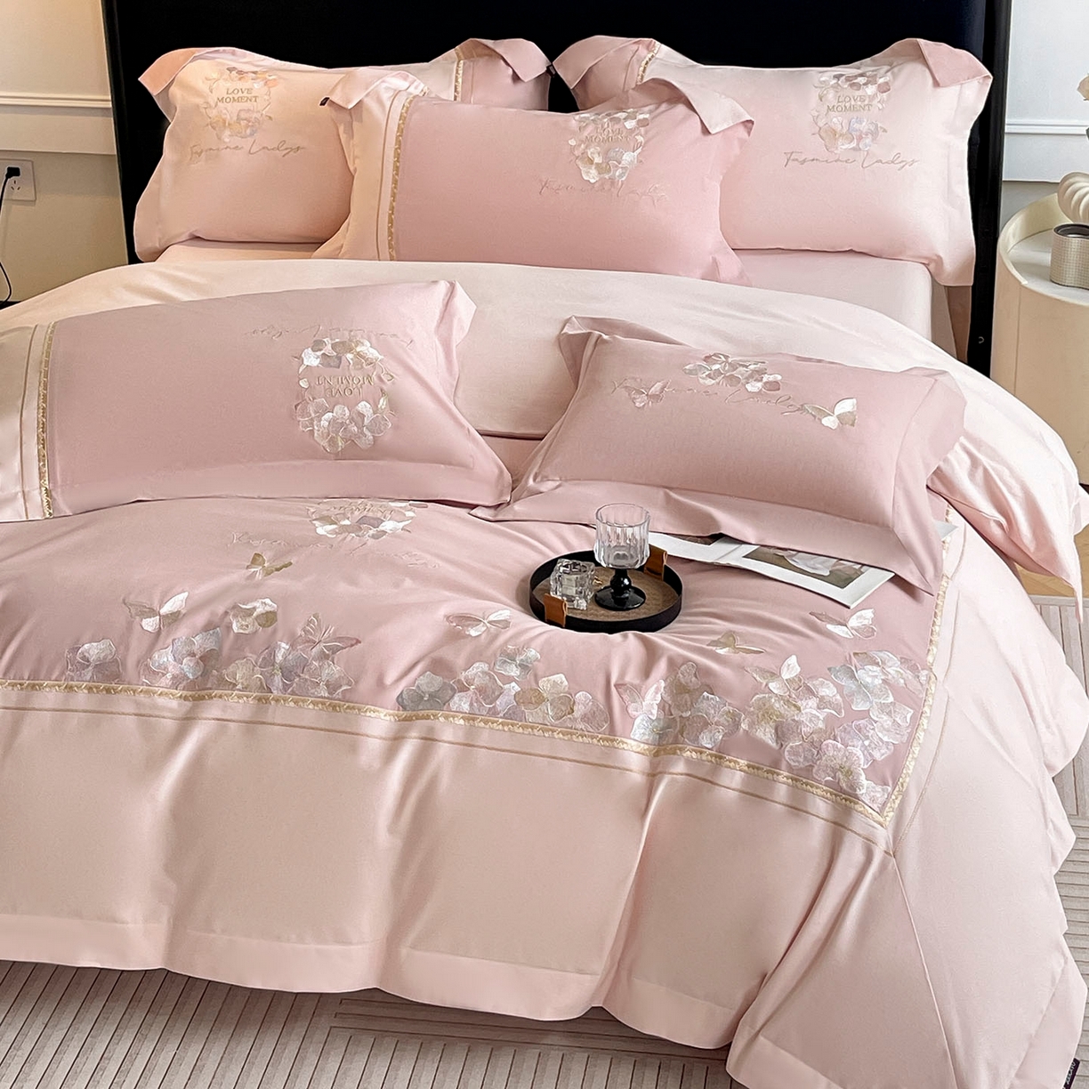 91家纺网 家纺一手货源 找家纺  2025秋冬新款轻奢高级感加厚保暖全棉纯棉磨毛重工刺绣四件套床上用品花间集 花间集-红桃