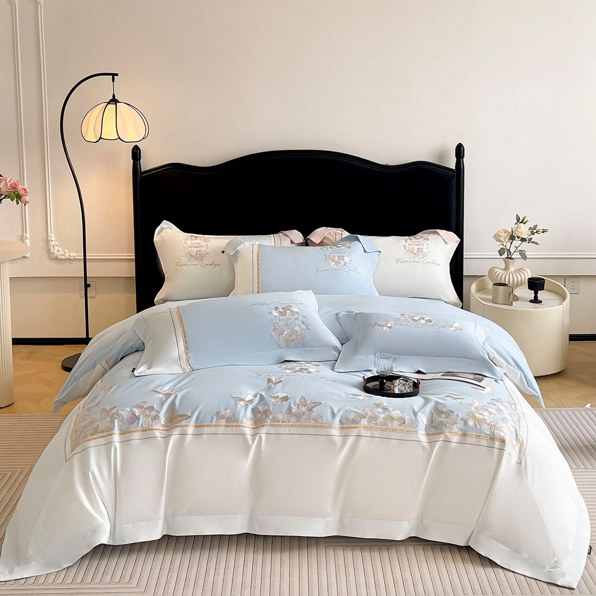 91家纺网 家纺一手货源 找家纺  2025秋冬新款轻奢高级感加厚保暖全棉纯棉磨毛重工刺绣四件套床上用品花间集 花间集-慕蓝