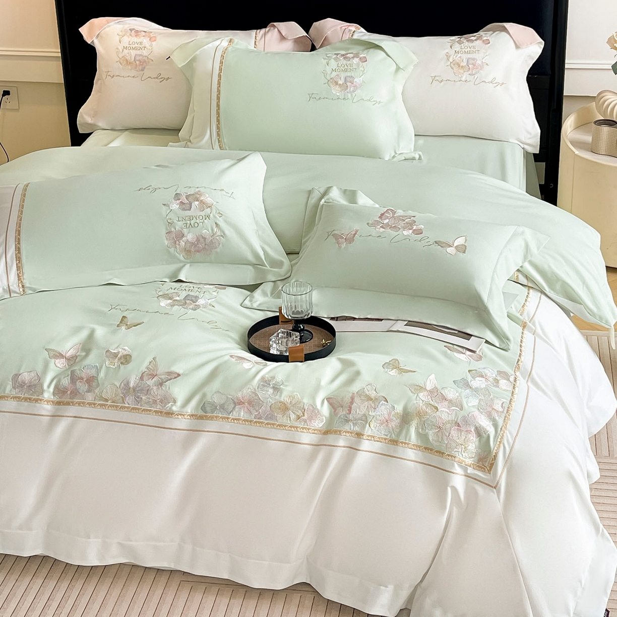 91家纺网 家纺一手货源 找家纺  2025秋冬新款轻奢高级感加厚保暖全棉纯棉磨毛重工刺绣四件套床上用品花间集 花间集-清绿