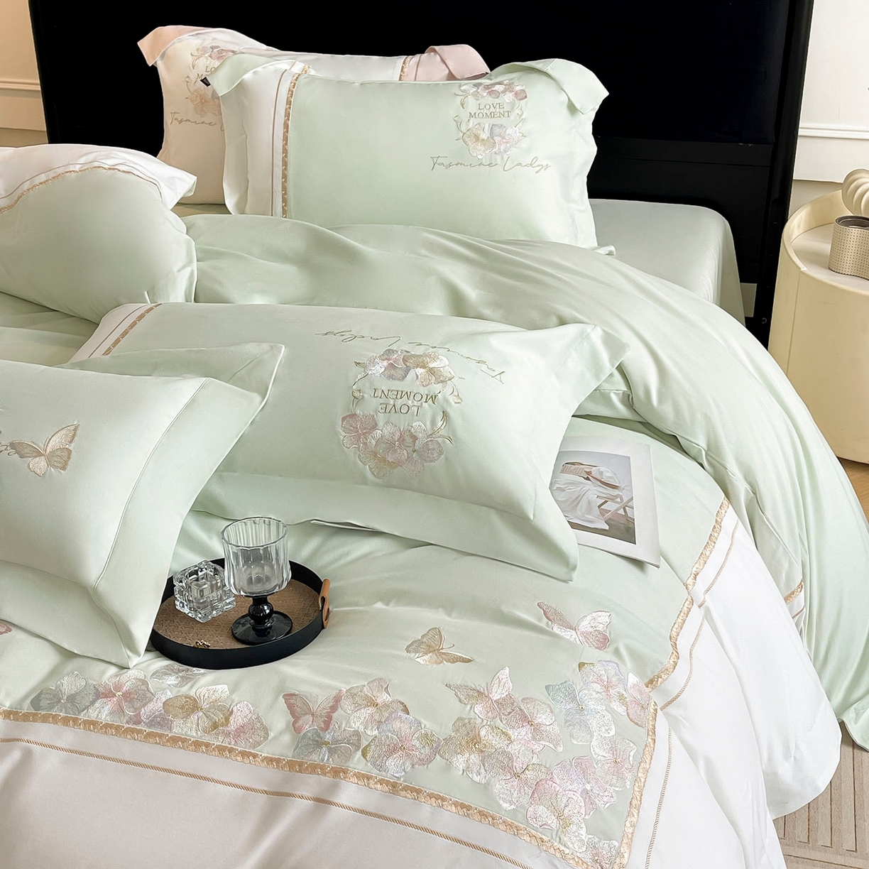 91家纺网 家纺一手货源 找家纺  2025秋冬新款轻奢高级感加厚保暖全棉纯棉磨毛重工刺绣四件套床上用品花间集 花间集-清绿