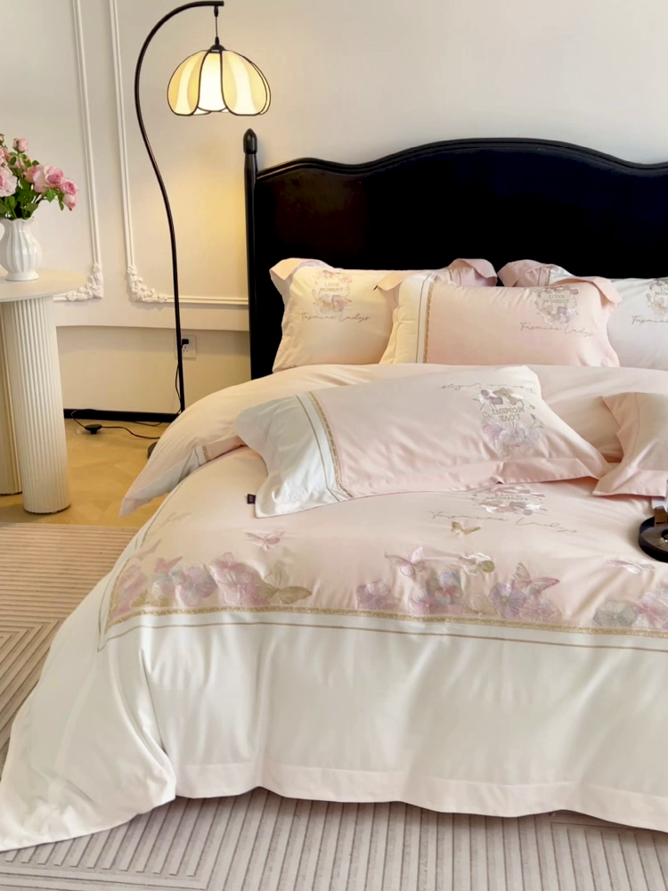 91家纺网 家纺一手货源 找家纺  2025秋冬新款轻奢高级感加厚保暖全棉纯棉磨毛重工刺绣四件套床上用品花间集 花间集-柔杏