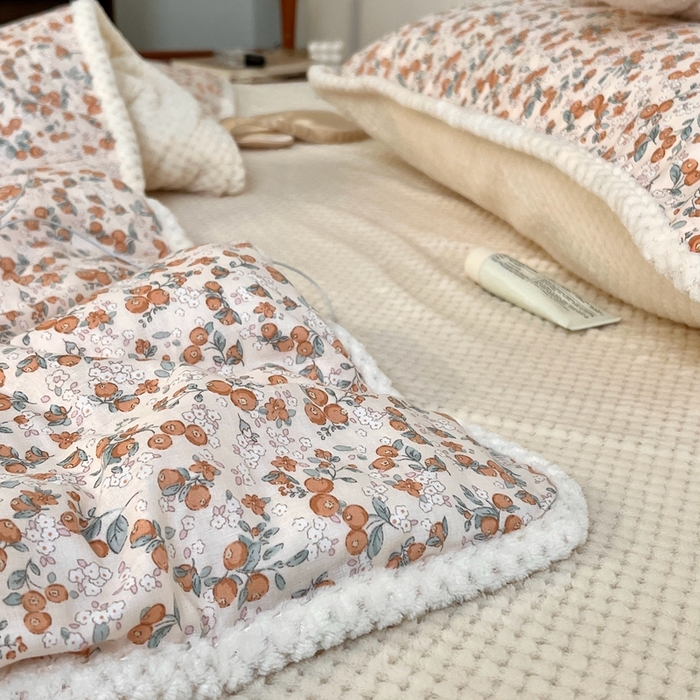 91家纺网 家纺一手货源 找家纺 荣轩 2025秋冬必备新品棉加绒华夫格提花绒工艺款四件套（铺床版）秋日花园