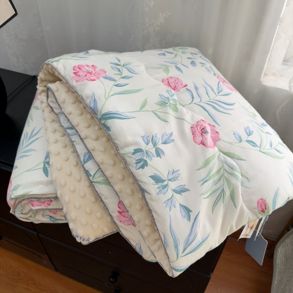 91家纺网 家纺一手货源 找家纺 暖居 2025新款麻绳款嵌条纯棉春秋豆豆被被子被芯四季通用青城