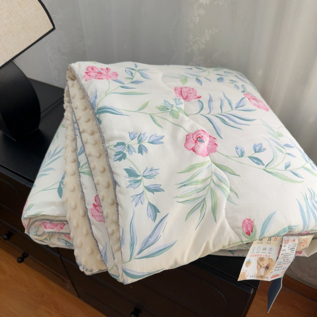 91家纺网 家纺一手货源 找家纺 暖居 2025新款麻绳款嵌条纯棉春秋豆豆被被子被芯四季通用青城