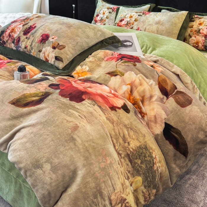 91家纺网 家纺一手货源 找家纺 诺梵家纺 2025新款暗合大版数码印花四件套秋野