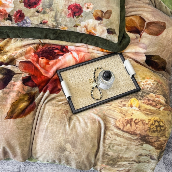 91家纺网 家纺一手货源 找家纺 诺梵家纺 2025新款暗合大版数码印花四件套秋野