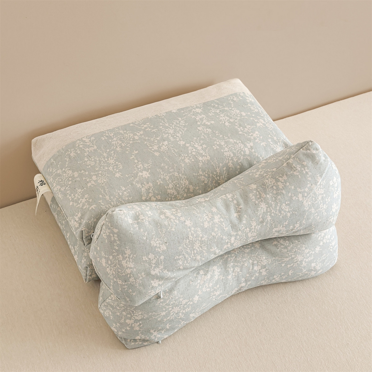 麦肯锡 2025新款棉麻古朴三角牵引荞麦枕  枕头枕芯 半夏浅蓝/只