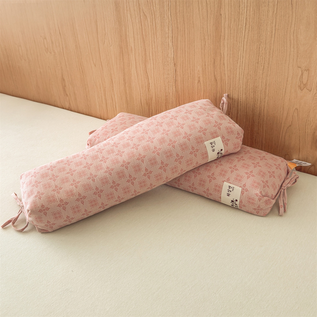 91家纺网 家纺一手货源 找家纺 麦肯锡 2025新款四叶草护颈荞麦枕  枕头枕芯 粉色/只