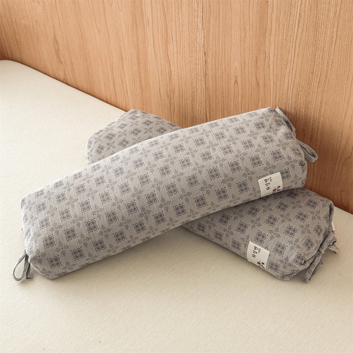 91家纺网 家纺一手货源 找家纺 麦肯锡 2025新款四叶草护颈荞麦枕  枕头枕芯 灰色/只