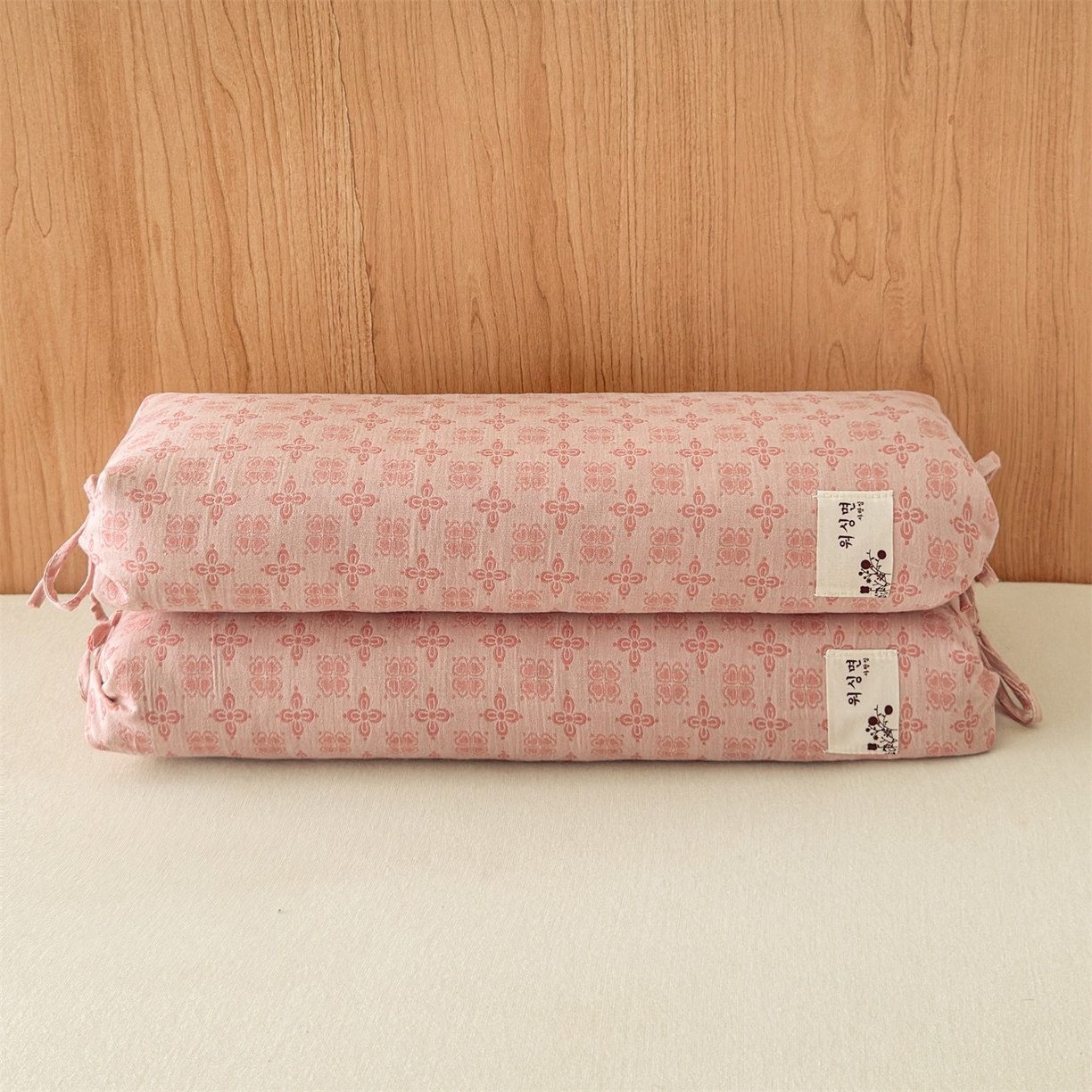 91家纺网 家纺一手货源 找家纺 麦肯锡 2025新款四叶草护颈荞麦枕  枕头枕芯 粉色/对