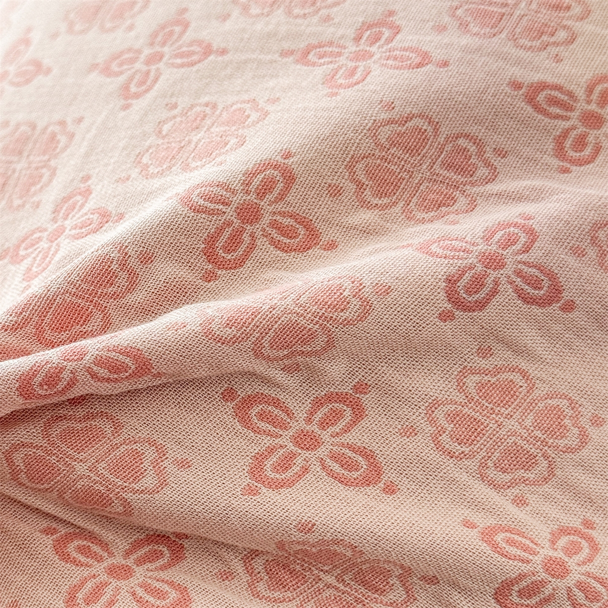 91家纺网 家纺一手货源 找家纺 麦肯锡 2025新款四叶草护颈荞麦枕  枕头枕芯 粉色/只