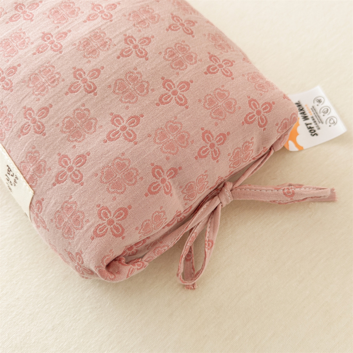 91家纺网 家纺一手货源 找家纺 （总）麦肯锡 2025新款四叶草护颈荞麦枕  枕头枕芯