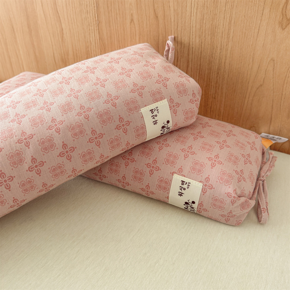 91家纺网 家纺一手货源 找家纺 麦肯锡 2025新款四叶草护颈荞麦枕  枕头枕芯 粉色/只