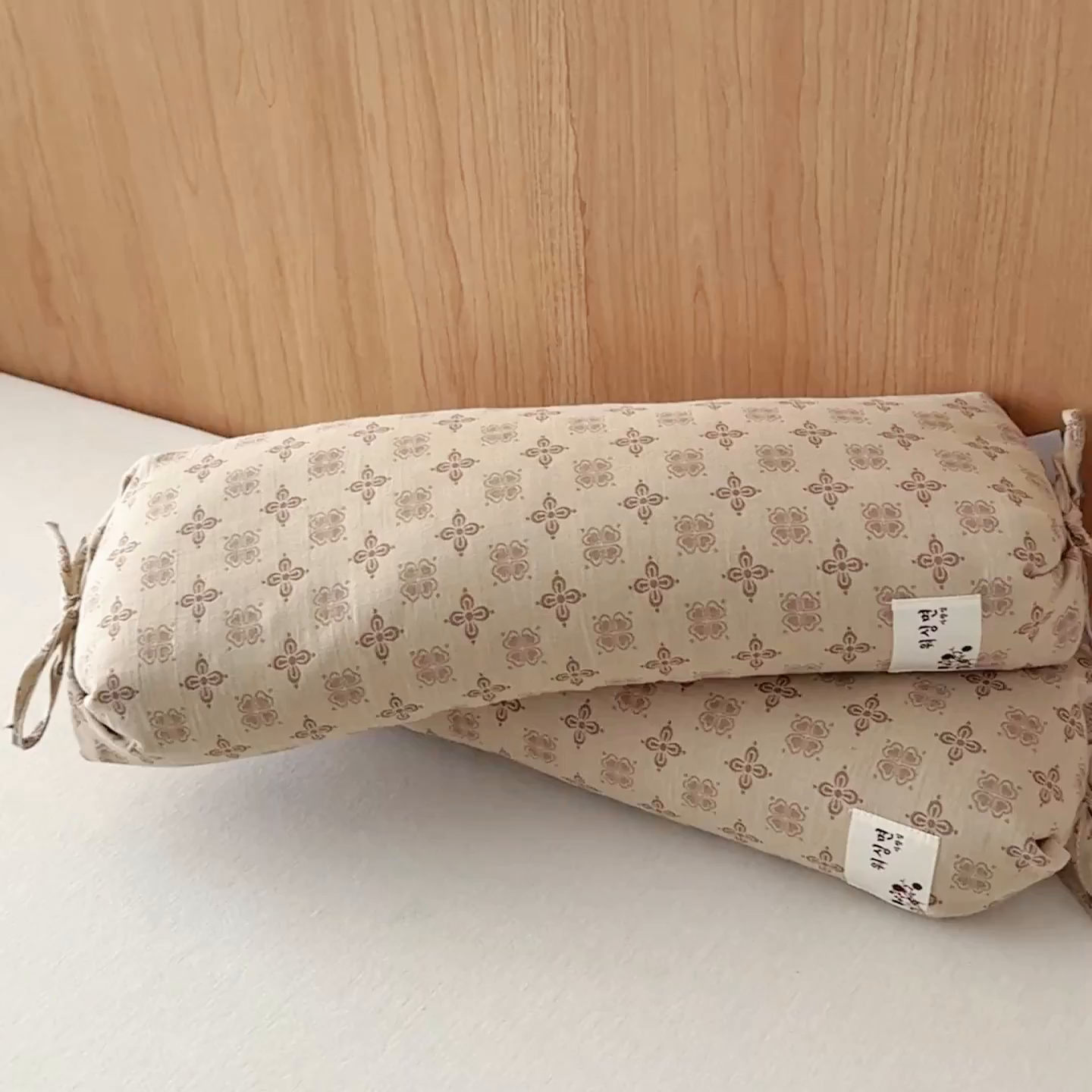 91家纺网 家纺一手货源 找家纺 麦肯锡 2025新款四叶草护颈荞麦枕  枕头枕芯 棕色/对