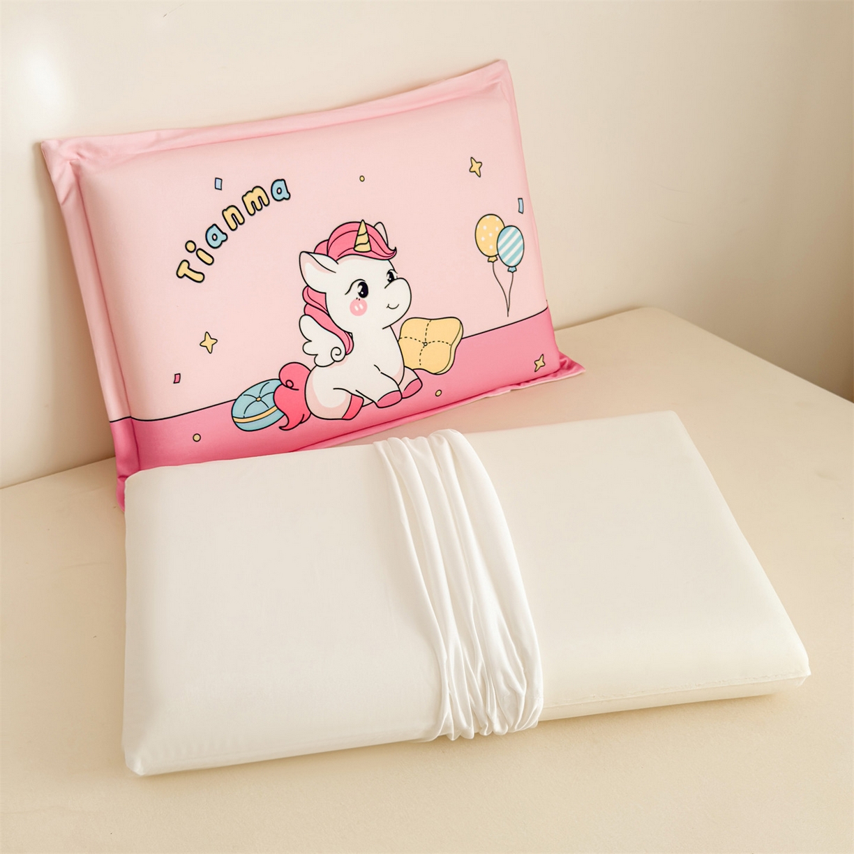 91家纺网 家纺一手货源 找家纺 麦肯锡 2025新款卡通记忆棉枕  枕头枕芯 温馨独角兽/只