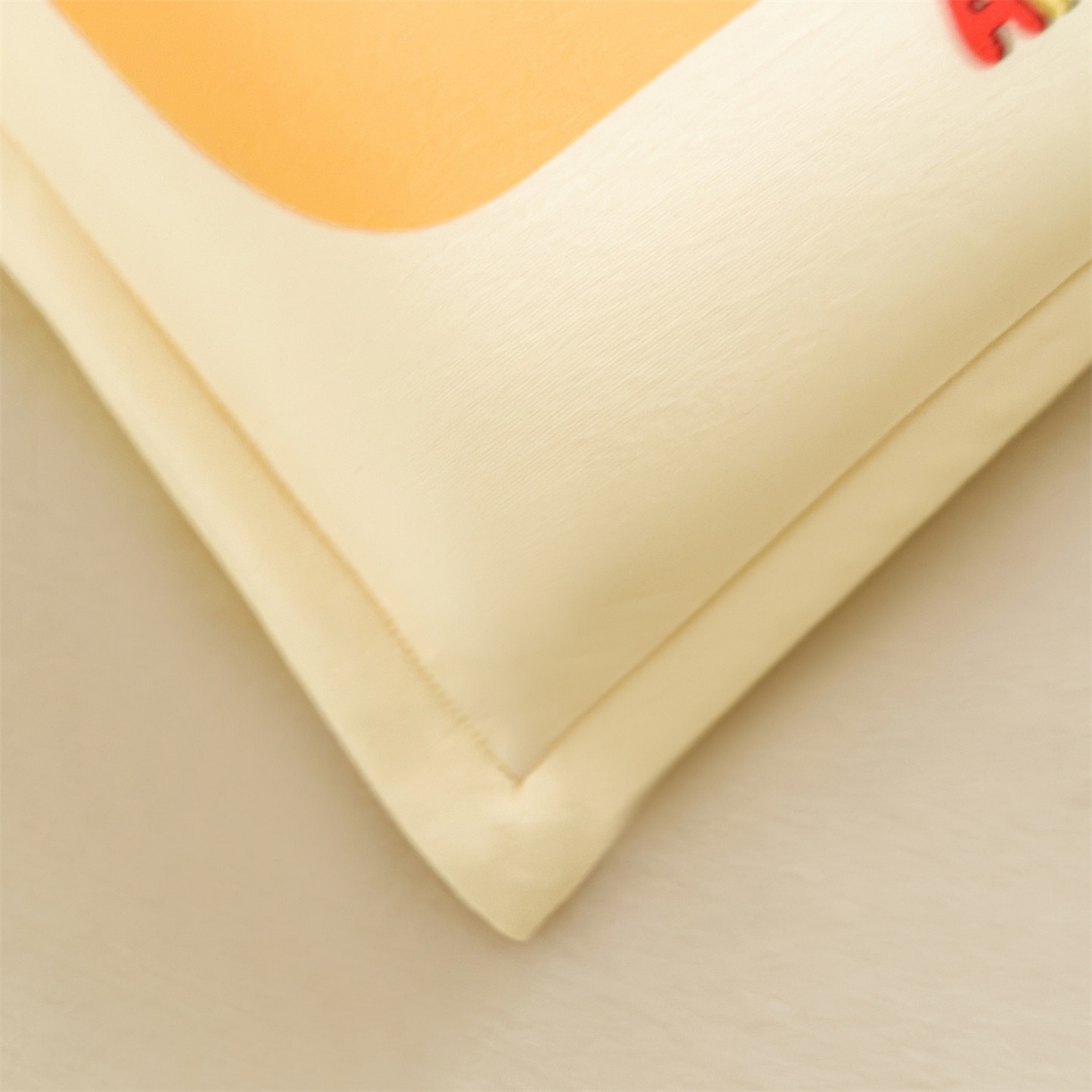 91家纺网 家纺一手货源 找家纺 麦肯锡 2025新款卡通记忆棉枕  枕头枕芯 动物派对/只