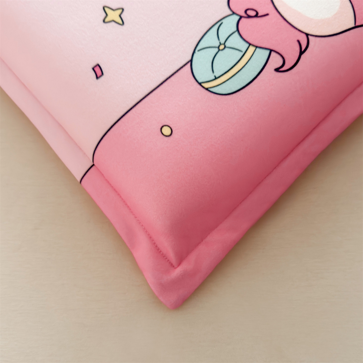 91家纺网 家纺一手货源 找家纺 麦肯锡 2025新款卡通记忆棉枕  枕头枕芯 温馨独角兽/只