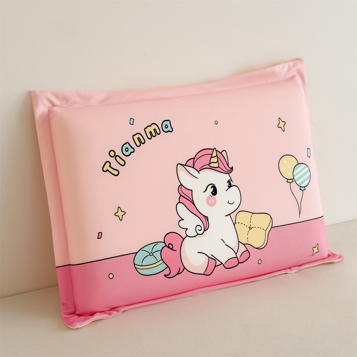 91家纺网 家纺一手货源 找家纺 麦肯锡 2025新款卡通记忆棉枕  枕头枕芯 温馨独角兽/只