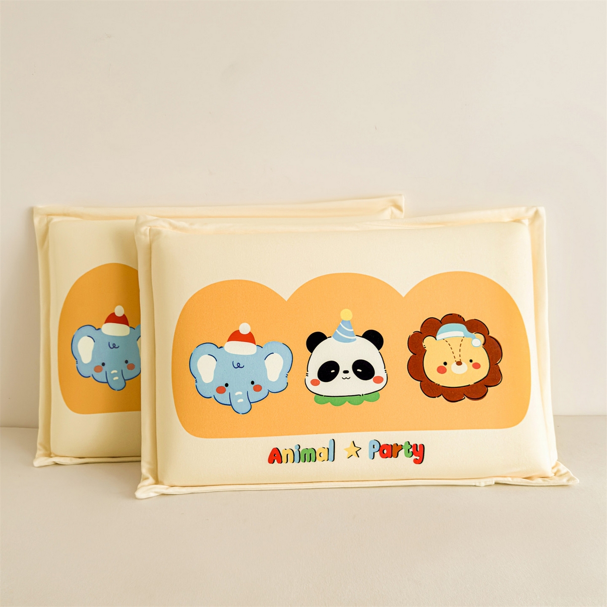 91家纺网 家纺一手货源 找家纺 麦肯锡 2025新款卡通记忆棉枕  枕头枕芯 动物派对/只