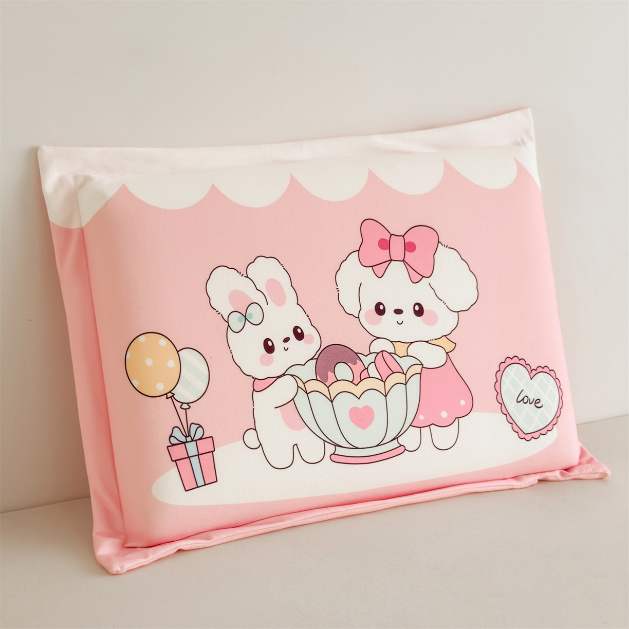 91家纺网 家纺一手货源 找家纺 麦肯锡 2025新款卡通记忆棉枕  枕头枕芯 快乐下午茶/只