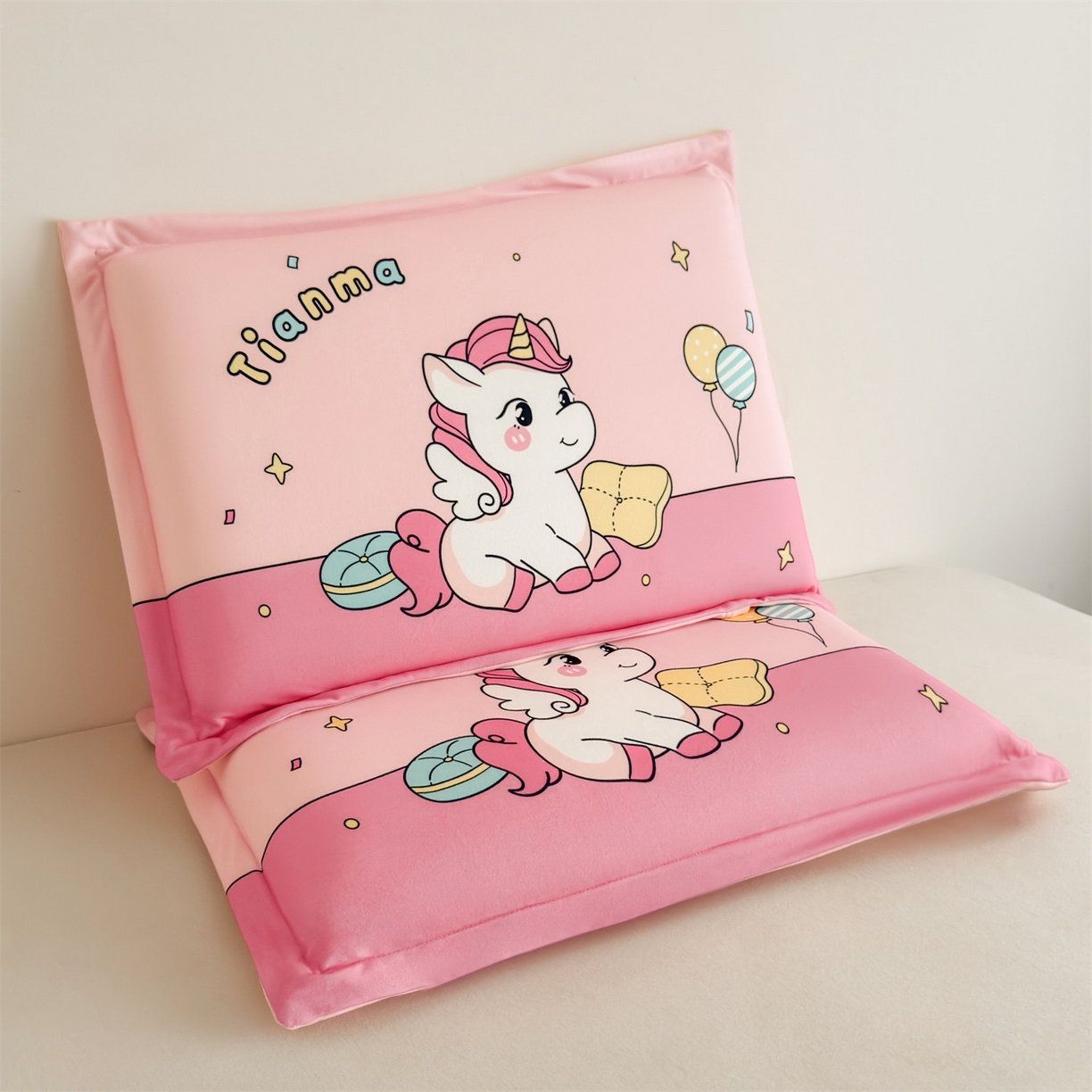 91家纺网 家纺一手货源 找家纺 麦肯锡 2025新款卡通记忆棉枕  枕头枕芯 温馨独角兽/只