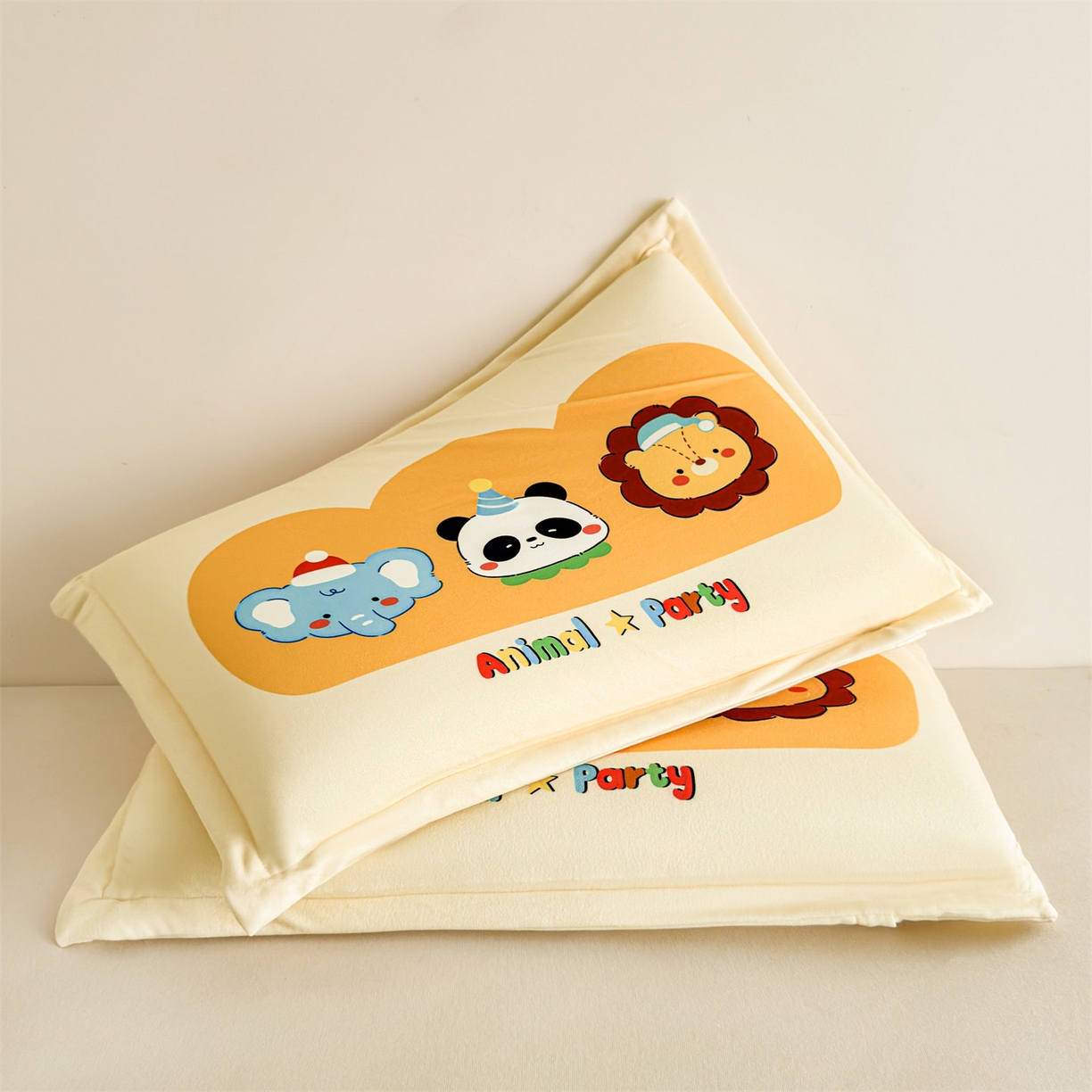 91家纺网 家纺一手货源 找家纺 麦肯锡 2025新款卡通记忆棉枕  枕头枕芯 动物派对/只