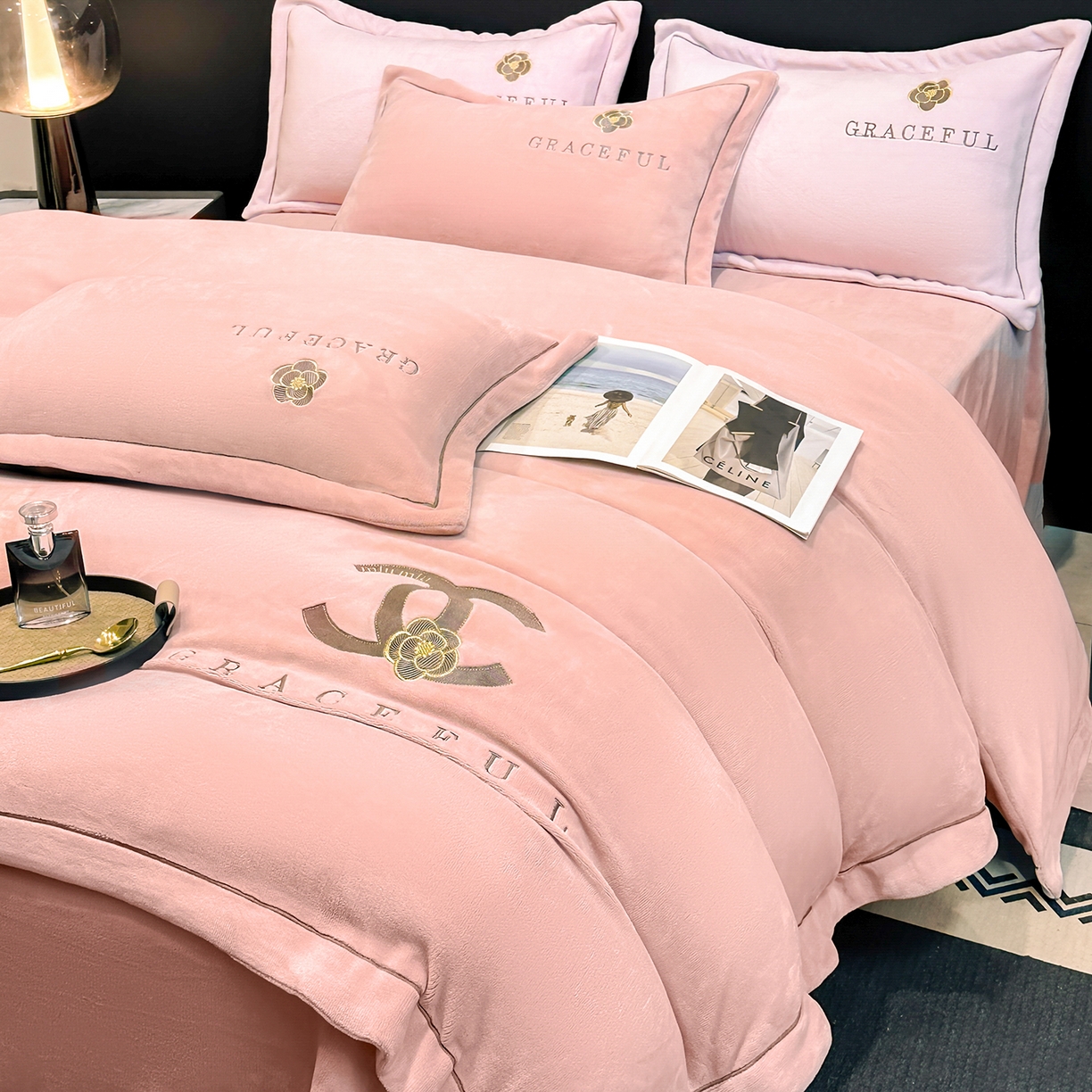 91家纺网 家纺一手货源 找家纺 （总）合欢（原天一阁） 2025新款A类高克重230克全消光全工艺牛奶绒刺绣四件套