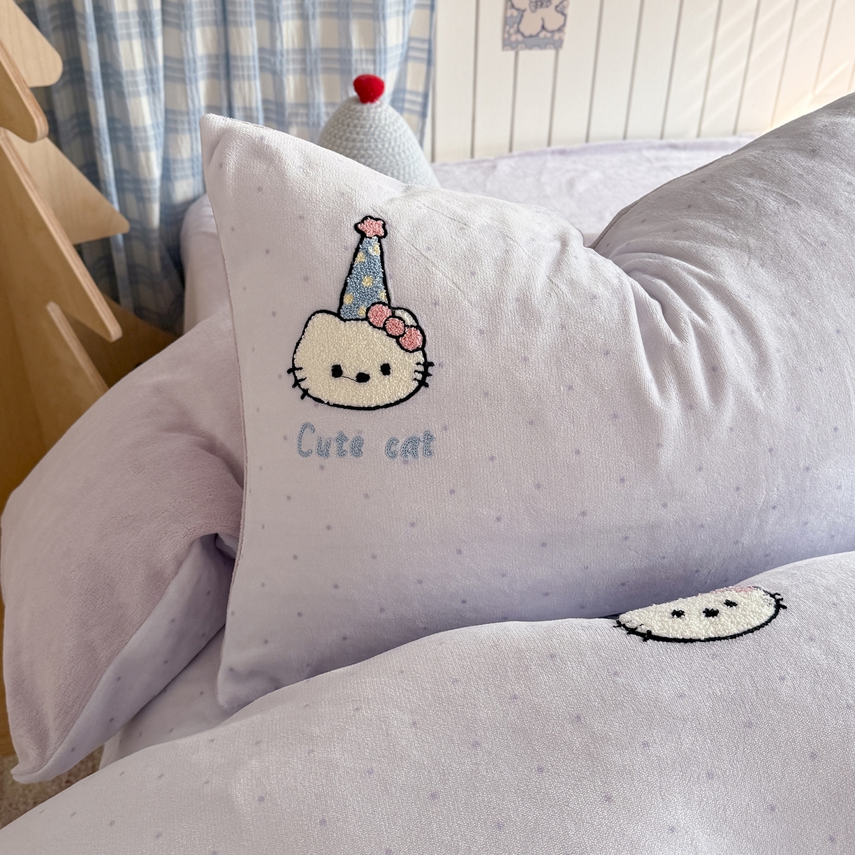 91家纺网 家纺一手货源 找家纺 （总）潘朵拉家纺 2025新款A类牛奶绒毛巾绣系列四件套