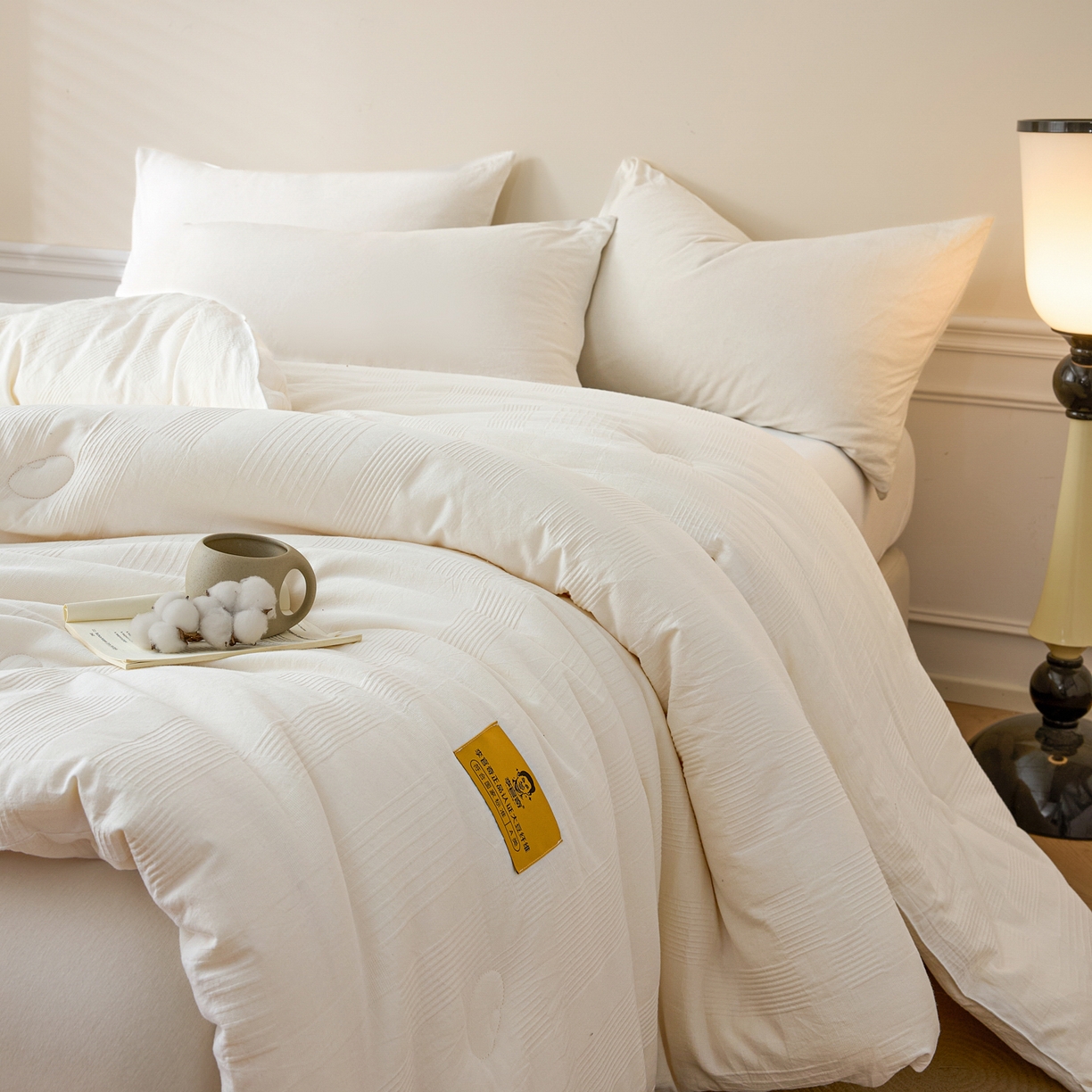 91家纺网 家纺一手货源 找家纺 恒科家纺 2025新款100%全棉提花李官奇大豆纤维大豆被被子被芯 本白米尚纹