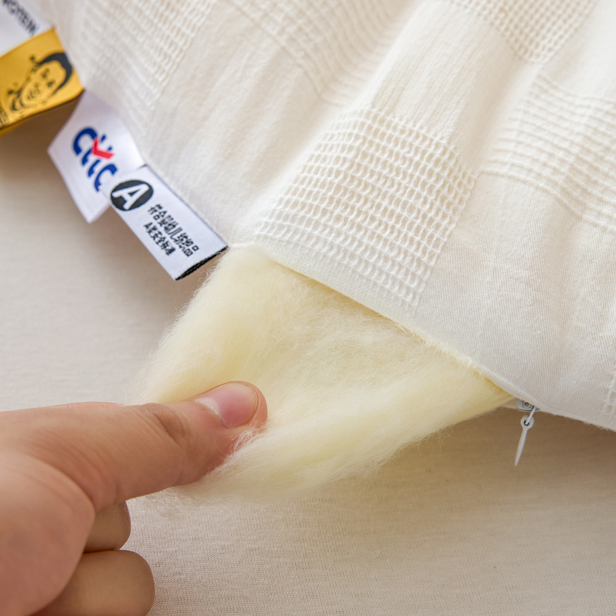 91家纺网 家纺一手货源 找家纺 恒科家纺 2025新款100%全棉提花李官奇大豆纤维大豆被被子被芯 本白云华格