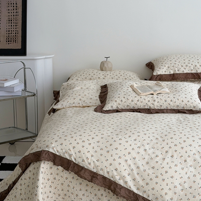 91家纺网 家纺一手货源 找家纺 佰织鑫家居 2025新款全棉法式砂洗棉花床盖款被套四件套艾莎