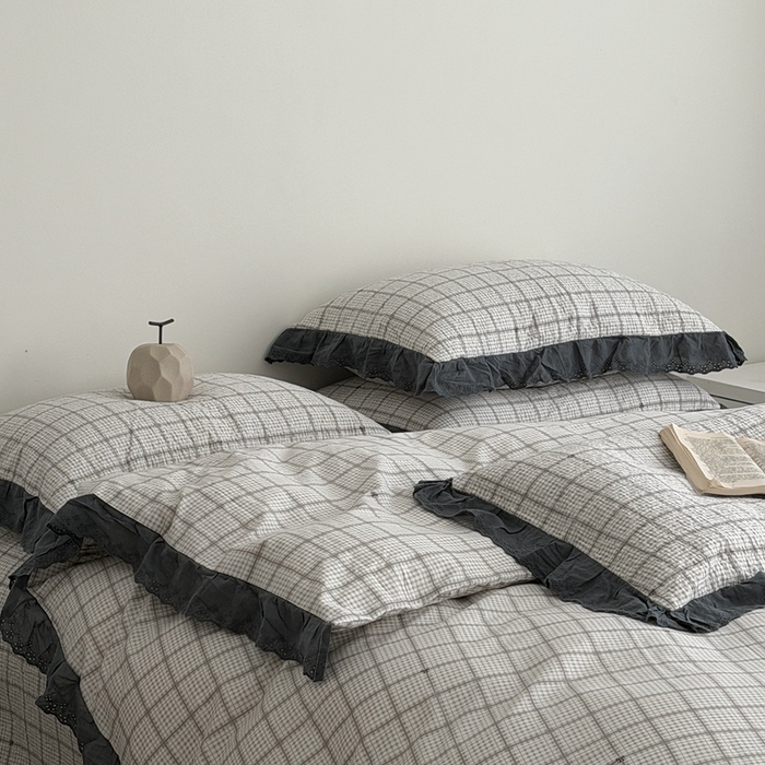 91家纺网 家纺一手货源 找家纺 佰织鑫家居 2025新款全棉法式砂洗棉花床盖款被套四件套蓝格