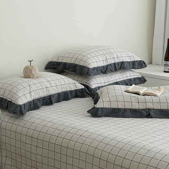 91家纺网 家纺一手货源 找家纺 佰织鑫家居 2025新款全棉法式砂洗棉花床盖款被套四件套蓝格