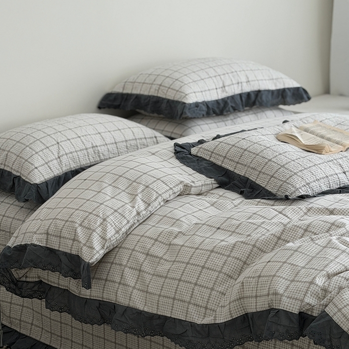 91家纺网 家纺一手货源 找家纺 佰织鑫家居 2025新款全棉法式砂洗棉花床盖款被套四件套蓝格