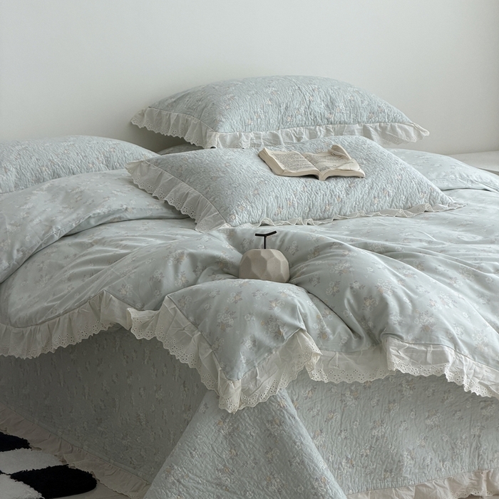 91家纺网 家纺一手货源 找家纺 佰织鑫家居 2025新款全棉法式砂洗棉花床盖款被套四件套岁月静好