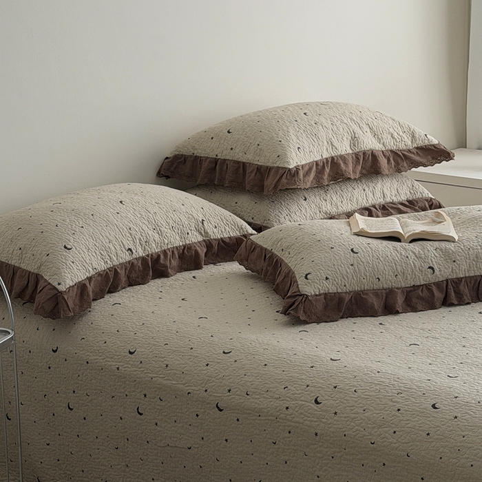 91家纺网 家纺一手货源 找家纺 佰织鑫家居 2025新款全棉法式砂洗棉花床盖款被套四件套星星月亮