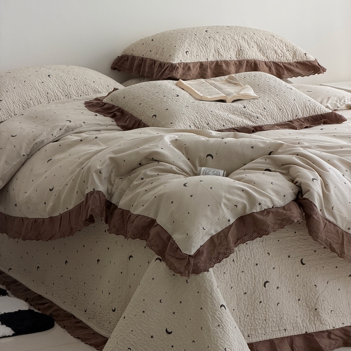 91家纺网 家纺一手货源 找家纺 佰织鑫家居 2025新款全棉法式砂洗棉花床盖款被套四件套星星月亮