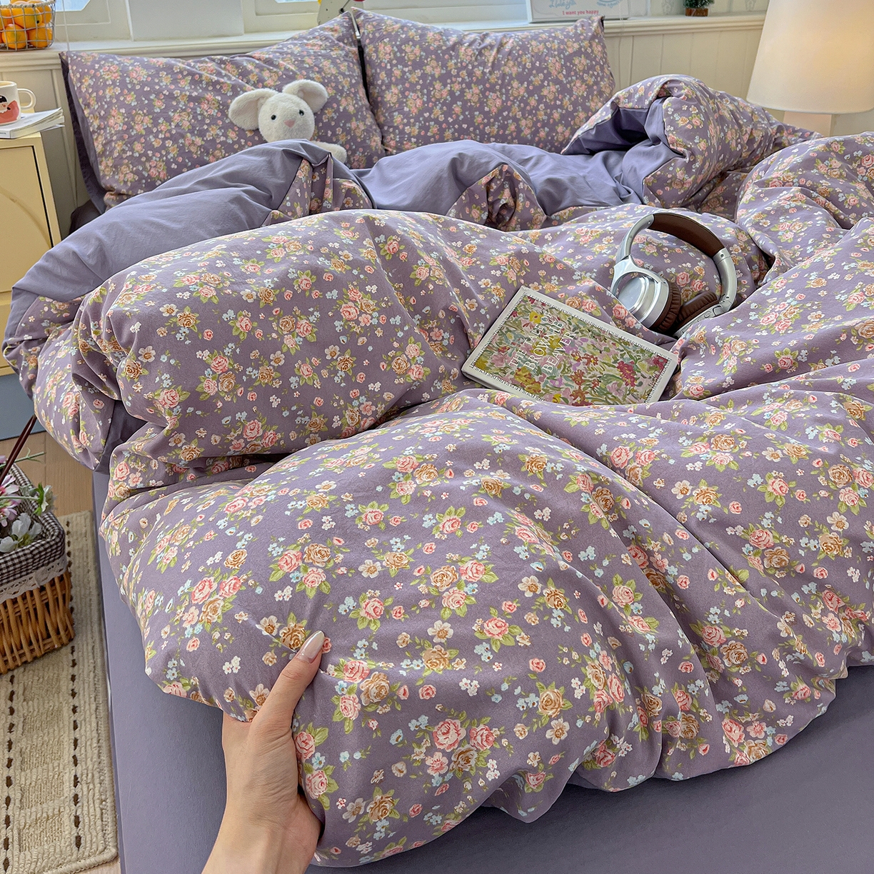 91家纺网 家纺一手货源 找家纺 凯洛奇 2026新款A类仿棉四件套古法水洗棉小清新印花四件套单被套系列 冬日恋歌